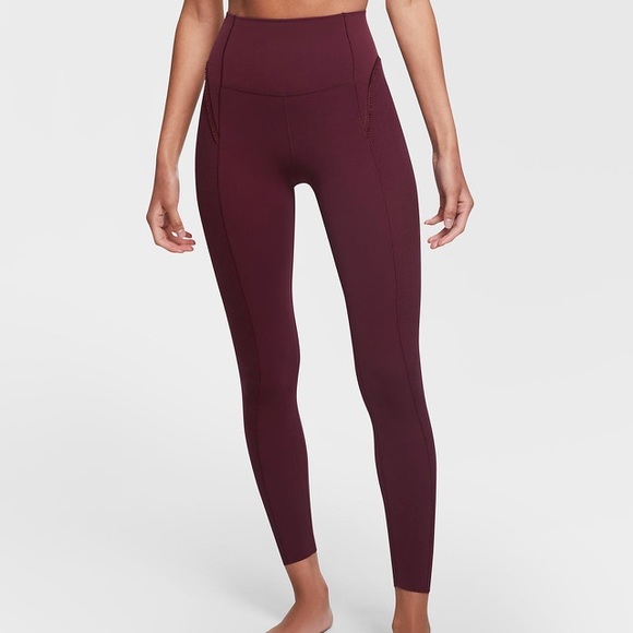 Nike Yoga Capris